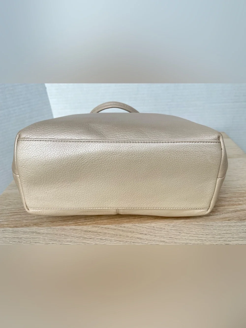 Coach Carly Tote F16174 Pearlized Champagne Shell Leather Shoulder Bag Large